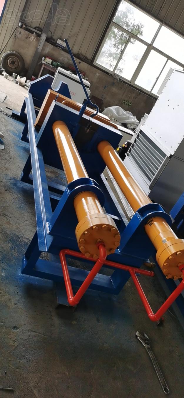 1. Станок для кованных отводов 108 / Roll forming machine model 108